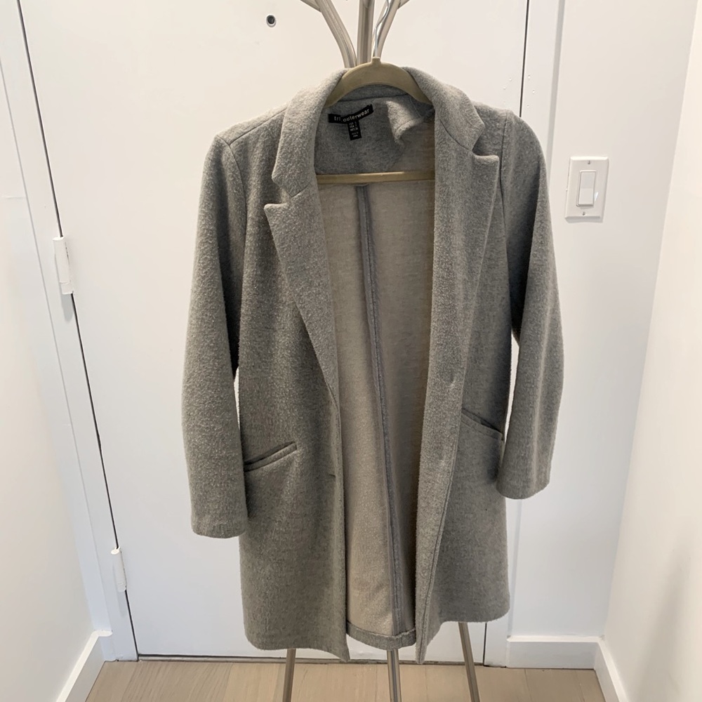Zara (trd outwear) Grey Coat perfect for Spring!